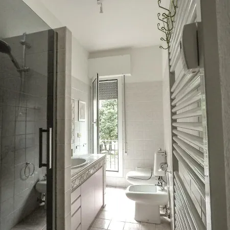 아파트 Residenza Riva Reno -