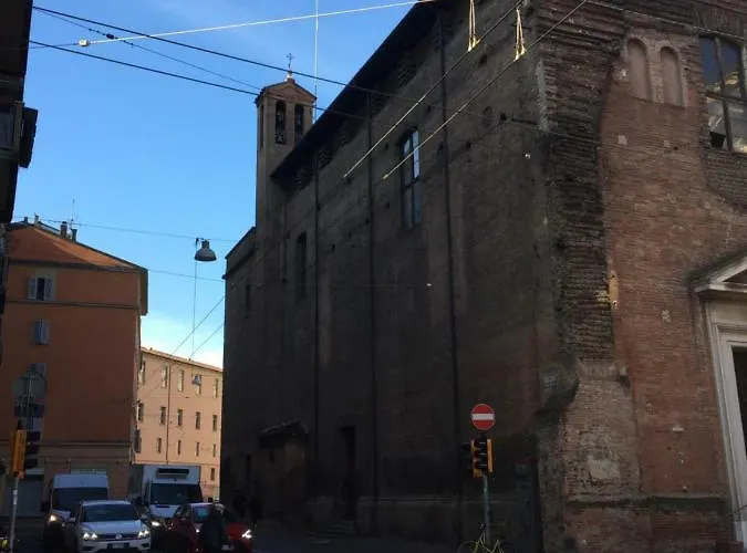 Residenza Riva Reno - * بولونيا